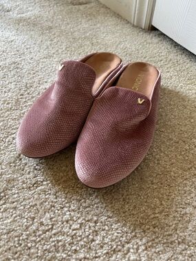 Vionic Mauve Textured Slip-On Mules - Women's Comfort Slides